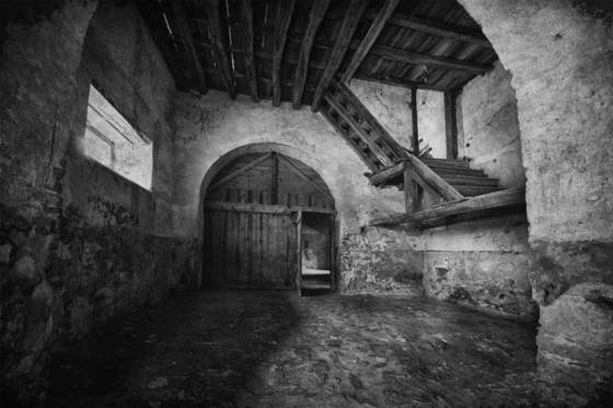Empty_room