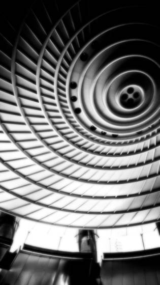 Circles_on_the_ceiling