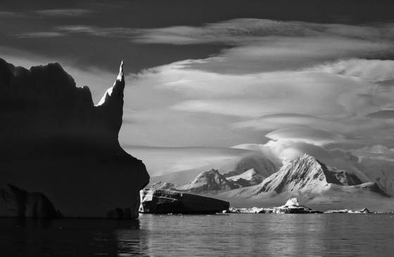 Antarctic_shore