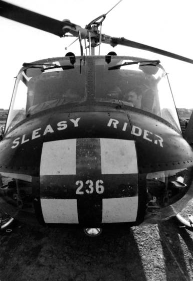 Huey_dust_off