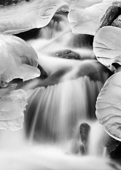Ice_and_fluid_water___9