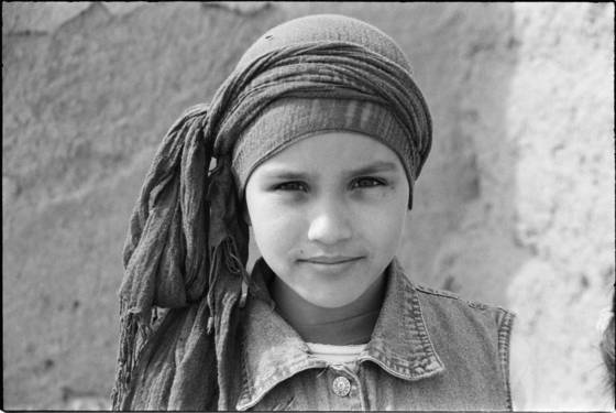 Girl_with_scarf