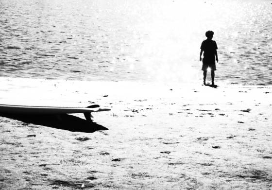 Boy_on_the_beach