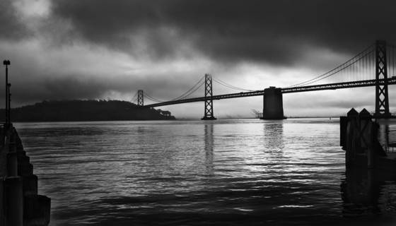 Bay_bridge_-_fery_building
