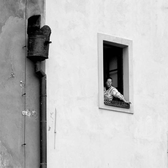 Woman_with_drainpipe_and_cigarette