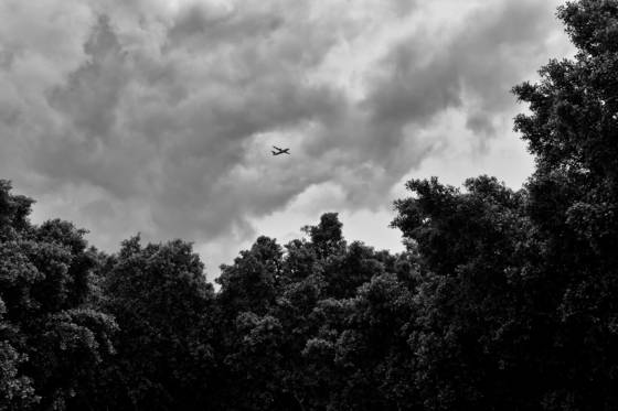 Airplane_against_a_dark_sky