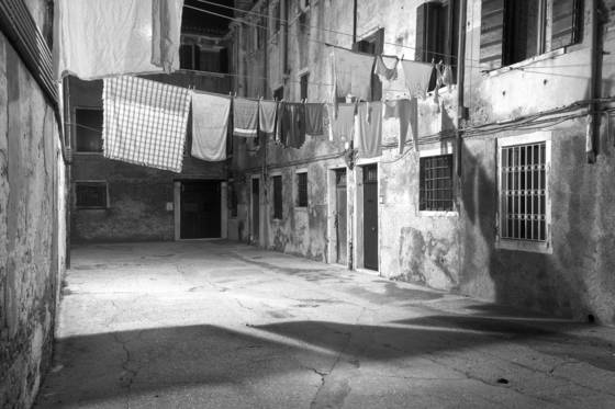 Venitian_alley
