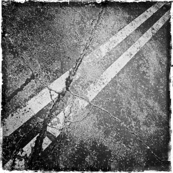 Divided_highway