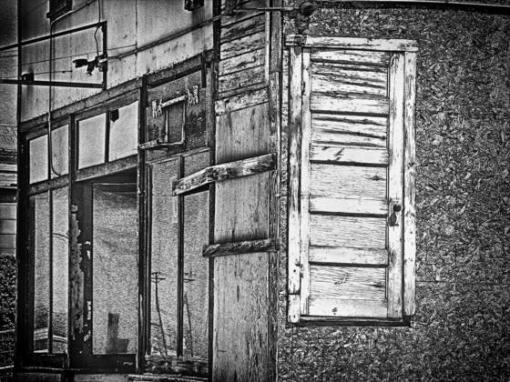 Door_in_wall