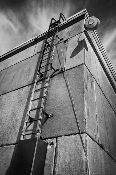 Wall_ladder