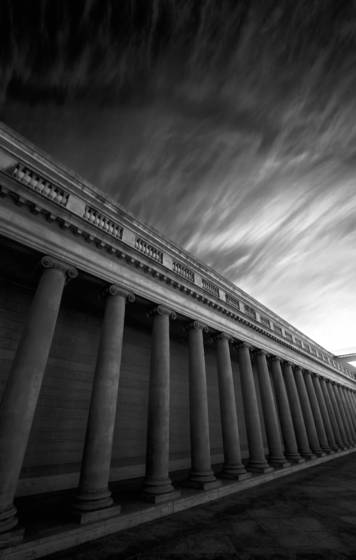 Columns_and_clouds