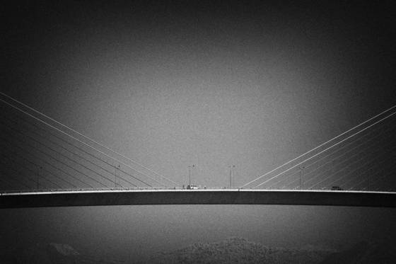 Bridge_at_halong_bay