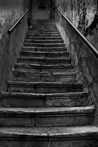 Old_stairway