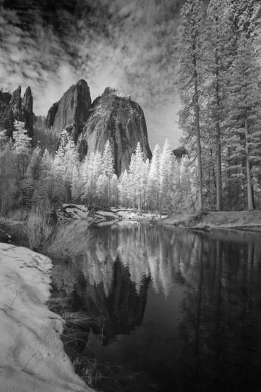 Cathedral_rocks