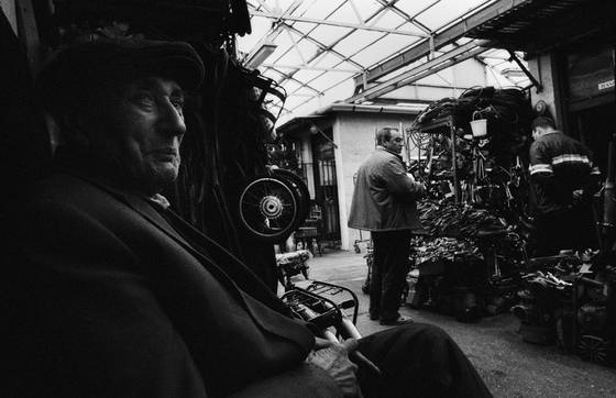 Portrait_of_the_last_bicycle_repairman_iii