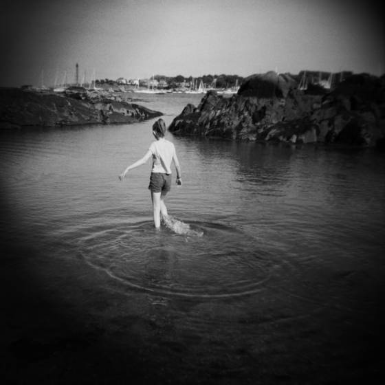 Girl_in_marblehead_harbor