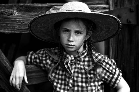 Girl_with_hat