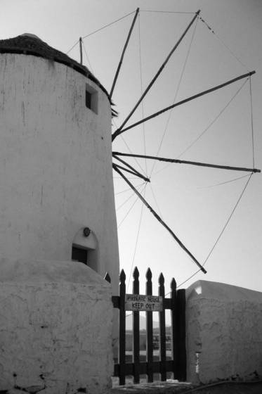Mykonos_windmills