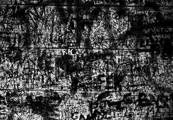 Graffiti_on_wood