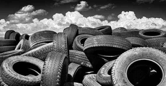 Tire_mountain
