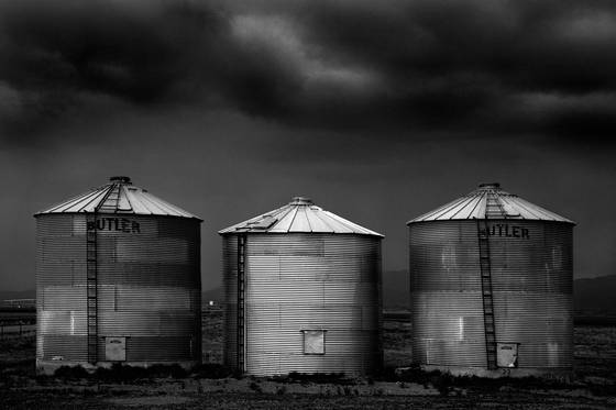 Three_silos