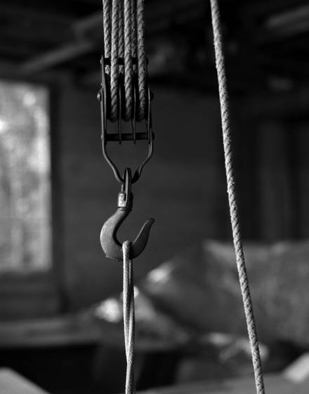 Hook_and_pulley