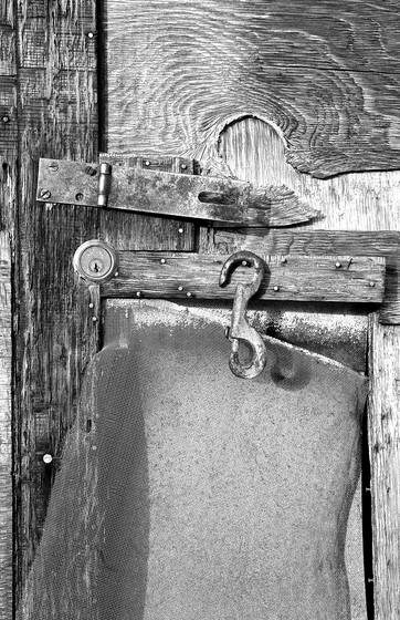 Torn_screen