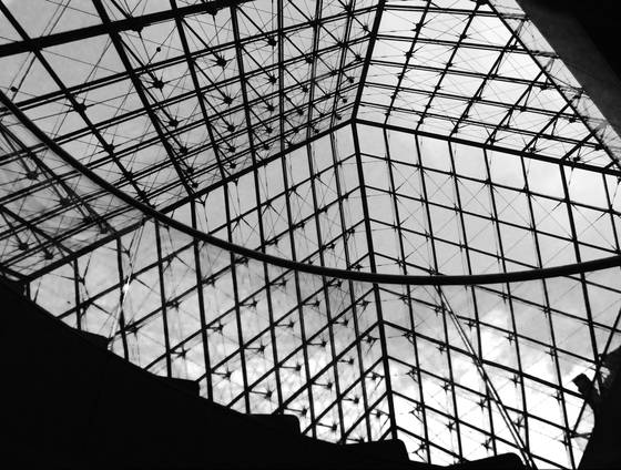 Under_the_pyramid