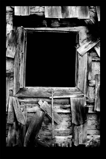 Dark_window