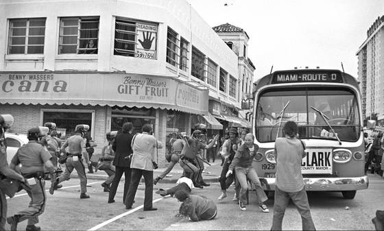 Battle_at_the_bus