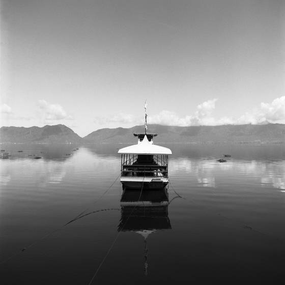 Lake_maninjau__1