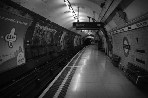 Mind_the_gap__1_london