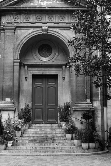 Door_and_flowers