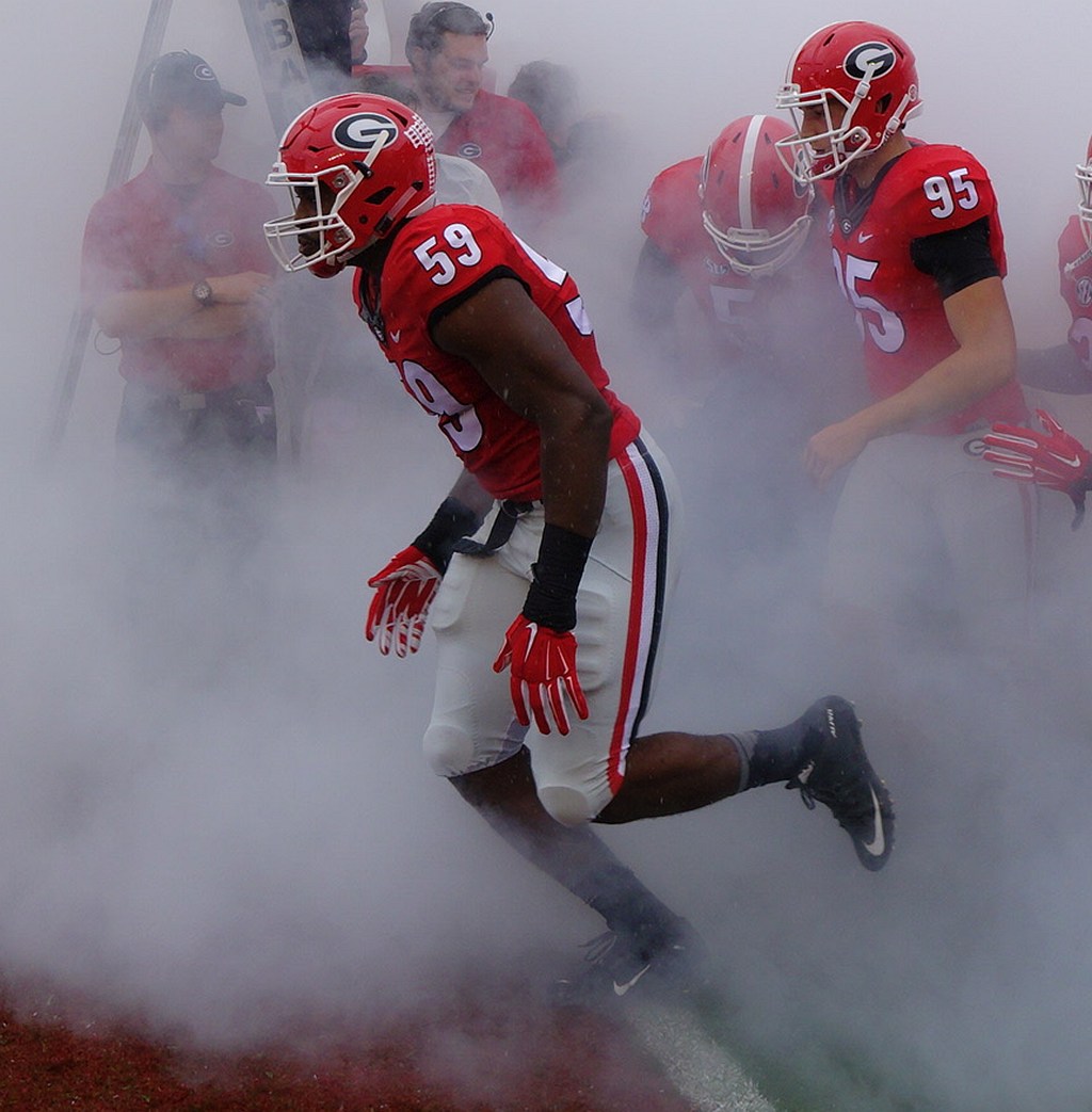 No.59 senior OLB Jordan Jenkins runs out of tunnel - Southern vs. UGA - 26-SEPT-2015 (Photo by Bulldawg Illustrated's Greg Poole)