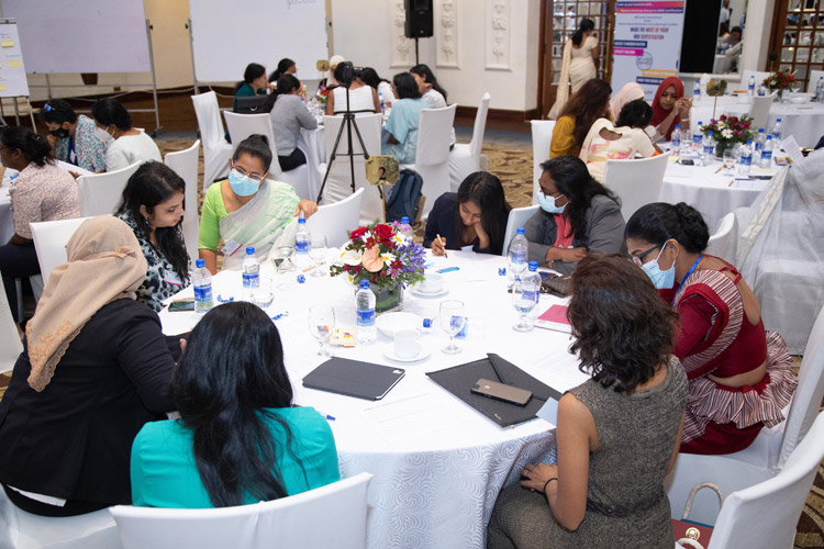 U.S. Ambassador to Sri Lanka Keynotes Capacity-building Event for Local Women Business Owners