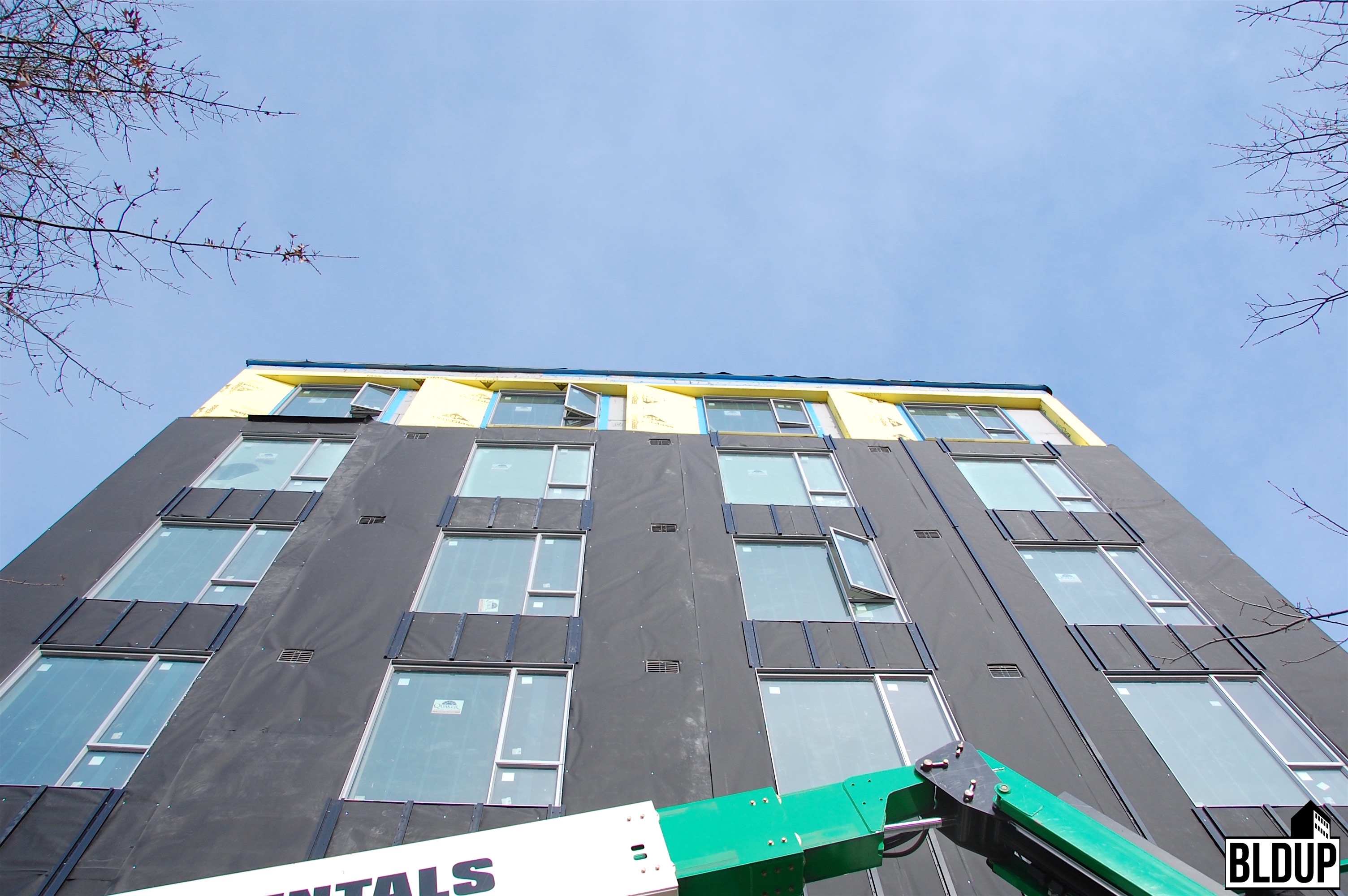 Bldup 1047 Commonwealth