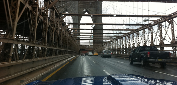 Ziellinie auf der Brooklyn Bridge