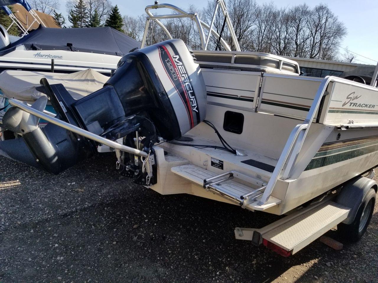 Used 1998 Suntracker Party Deck 21, Stock UBC1618 V The Boat House