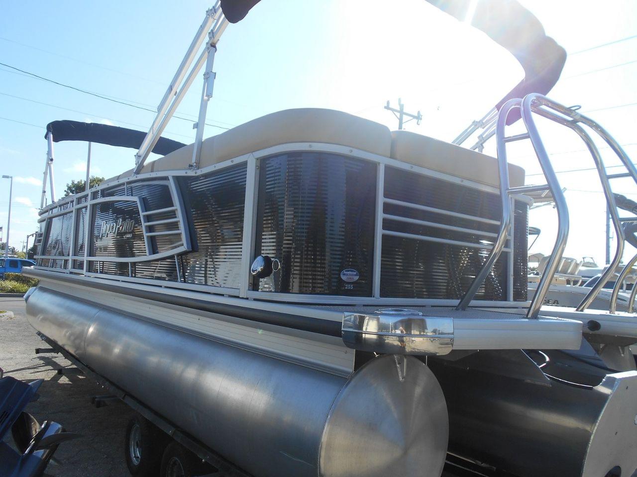 New 2017 Aquapatio 255 AP C, Stock 50024068B1 The Boat House