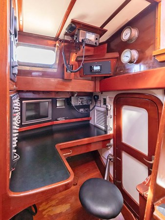 Nav Station Outboard