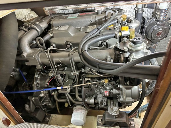 Yanmar Diesel ,Side View
