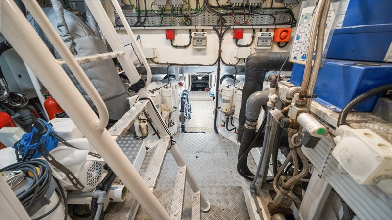 51_2007 108ft Sunseeker Predator