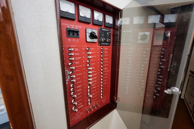 Salon-Electrical Panel