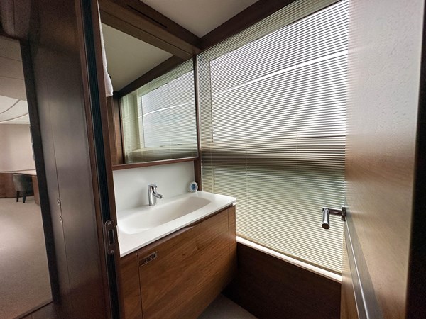 8854112_0_080620230802_43