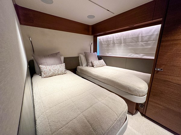 8854112_0_080620230803_54