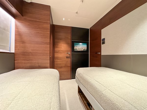 8854112_0_080620230803_56