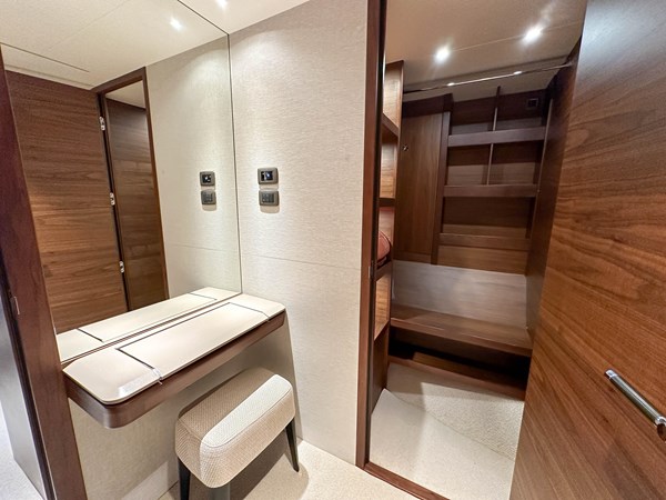 8854112_0_080620230803_60