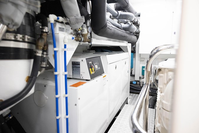 8854112_0_080620230804_84