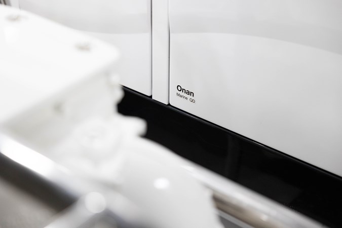 8854112_0_080620230805_91