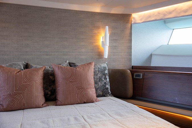 8854112_0_080620230808_138